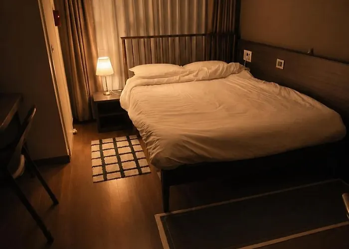 Gangnam5mins#airport Limusins 2mins# Hospital#sanmsung#jamsil#seongsu#hongdae,강남민스테이 Apartamento Seúl
